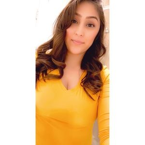 Meet your Posher, Leticia